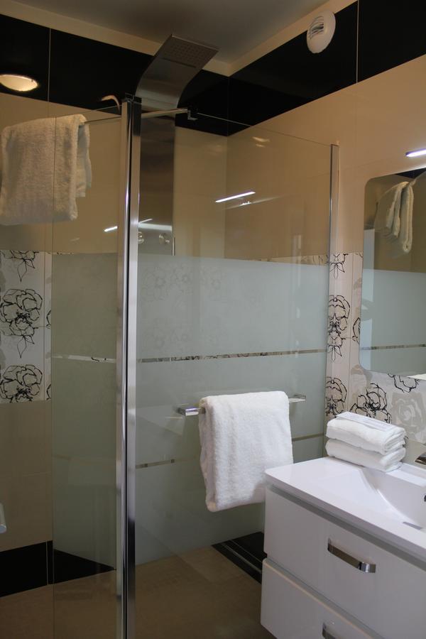 Le Quincangrogne Dampmart ภายนอก รูปภาพ